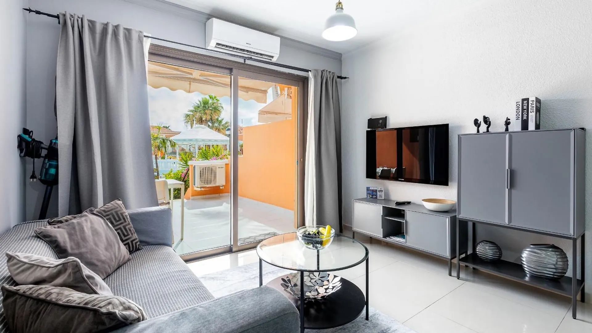 Appartement Beachfront Bliss - Tenerife Royal Gardens Playa de las Américas Espagne
